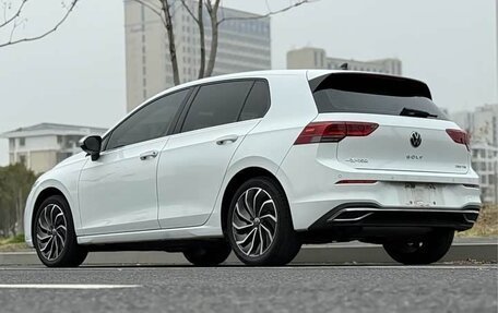 Volkswagen Golf VIII, 2022 год, 1 649 000 рублей, 3 фотография