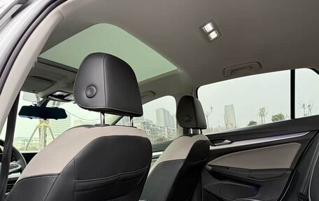 Volkswagen Golf VIII, 2022 год, 1 649 000 рублей, 12 фотография