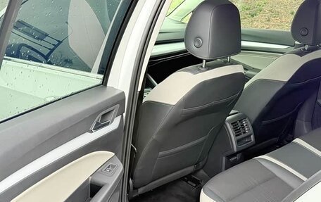 Volkswagen Golf VIII, 2022 год, 1 649 000 рублей, 9 фотография