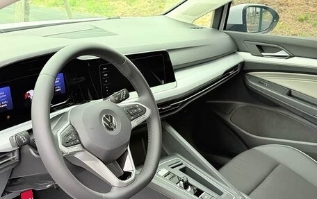 Volkswagen Golf VIII, 2022 год, 1 649 000 рублей, 11 фотография