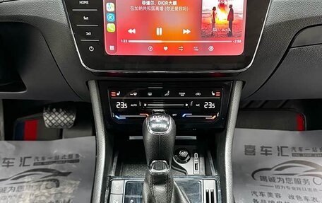 Skoda Superb III рестайлинг, 2021 год, 1 890 000 рублей, 19 фотография