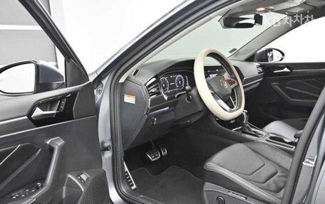 Volkswagen Jetta VII, 2023 год, 2 020 000 рублей, 12 фотография
