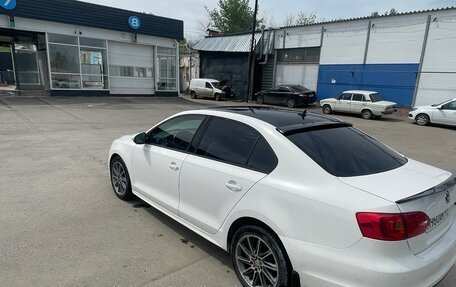 Volkswagen Jetta VI, 2011 год, 670 000 рублей, 7 фотография
