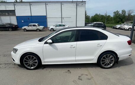 Volkswagen Jetta VI, 2011 год, 670 000 рублей, 3 фотография