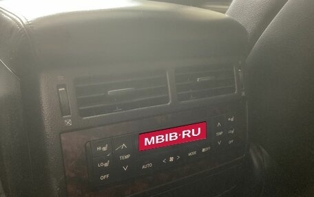 Toyota Land Cruiser 200, 2011 год, 3 260 000 рублей, 9 фотография