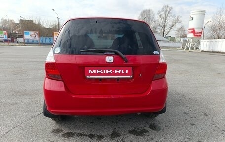 Honda Fit III, 2001 год, 350 000 рублей, 5 фотография