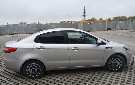 KIA Rio III рестайлинг, 2013 год, 660 000 рублей, 4 фотография