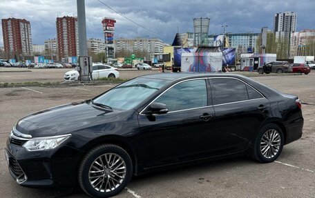 Toyota Camry, 2017 год, 2 180 000 рублей, 3 фотография