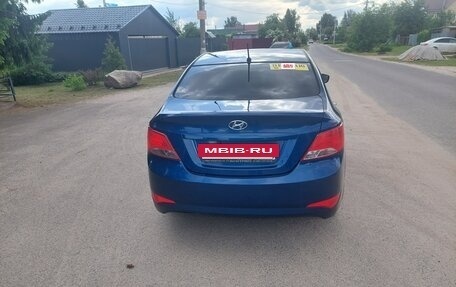 Hyundai Solaris II рестайлинг, 2015 год, 600 000 рублей, 3 фотография