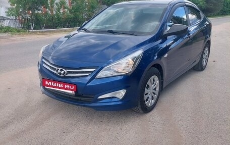 Hyundai Solaris II рестайлинг, 2015 год, 600 000 рублей, 4 фотография
