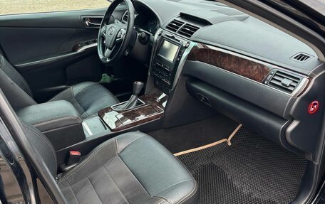 Toyota Camry, 2017 год, 2 180 000 рублей, 6 фотография