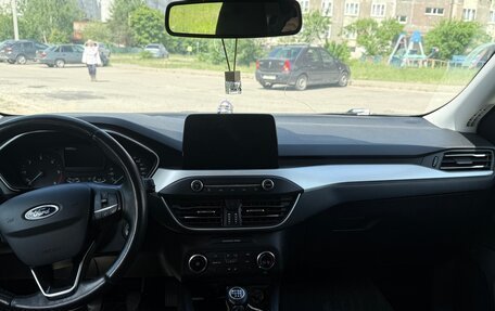 Ford Focus IV, 2018 год, 1 300 000 рублей, 6 фотография