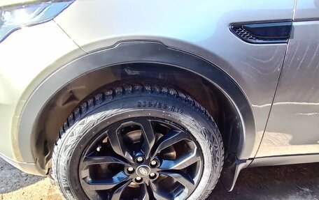 Land Rover Discovery Sport I рестайлинг, 2017 год, 2 250 000 рублей, 7 фотография