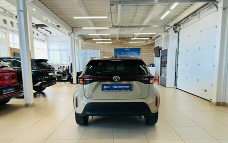Toyota Yaris Cross, 2020 год, 1 999 999 рублей, 5 фотография