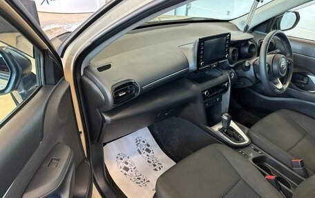 Toyota Yaris Cross, 2020 год, 1 999 999 рублей, 12 фотография