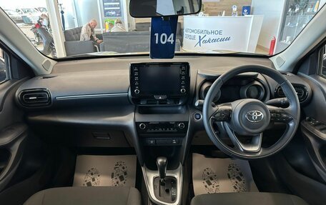 Toyota Yaris Cross, 2020 год, 1 999 999 рублей, 16 фотография