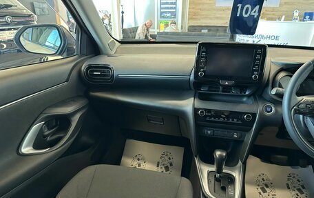 Toyota Yaris Cross, 2020 год, 1 999 999 рублей, 14 фотография