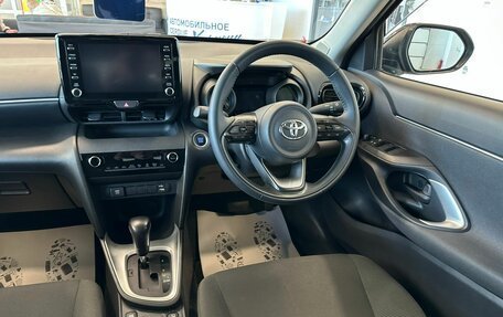 Toyota Yaris Cross, 2020 год, 1 999 999 рублей, 15 фотография