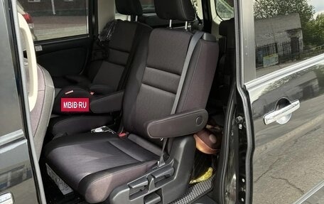Nissan Serena IV, 2019 год, 1 990 000 рублей, 13 фотография