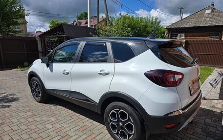 Renault Kaptur I рестайлинг, 2021 год, 2 100 000 рублей, 4 фотография