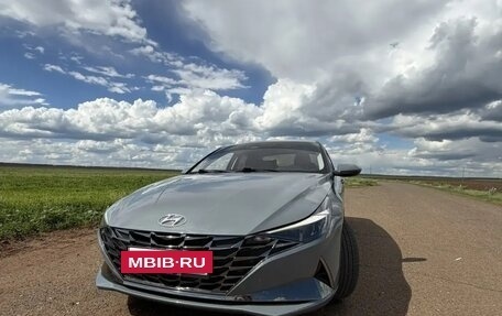 Hyundai Elantra, 2021 год, 2 300 000 рублей, 10 фотография