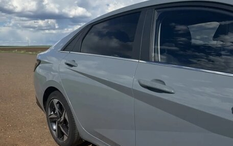 Hyundai Elantra, 2021 год, 2 300 000 рублей, 21 фотография