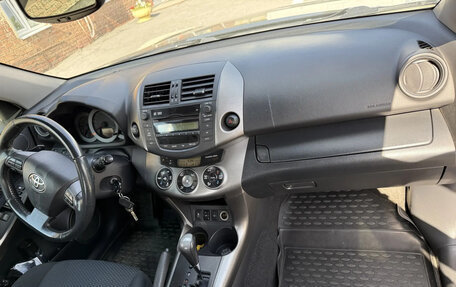 Toyota RAV4, 2010 год, 1 550 000 рублей, 16 фотография