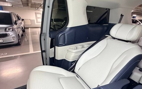 KIA Carnival, 2024 год, 5 900 000 рублей, 9 фотография