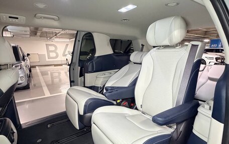 KIA Carnival, 2024 год, 5 900 000 рублей, 8 фотография