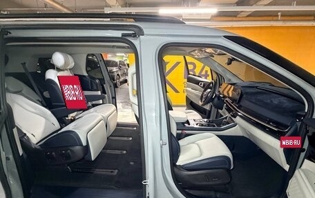 KIA Carnival, 2024 год, 5 900 000 рублей, 13 фотография