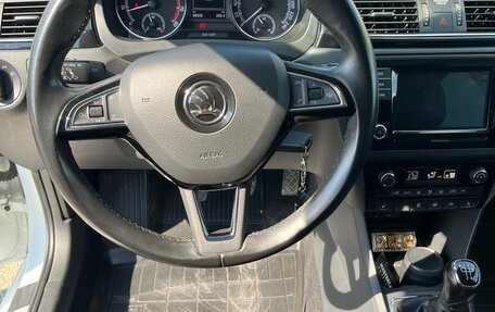 Skoda Rapid I, 2017 год, 1 100 000 рублей, 10 фотография