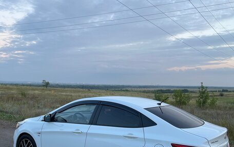 Hyundai Solaris II рестайлинг, 2015 год, 920 000 рублей, 3 фотография