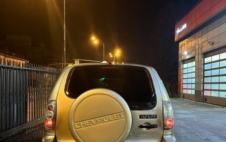 Chevrolet Niva I рестайлинг, 2004 год, 240 000 рублей, 4 фотография