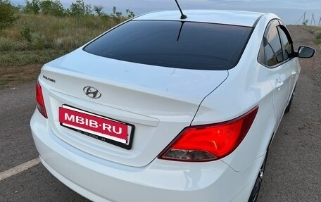 Hyundai Solaris II рестайлинг, 2015 год, 920 000 рублей, 13 фотография