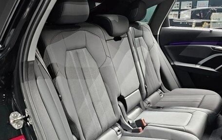 Audi Q5, 2025 год, 6 850 000 рублей, 26 фотография