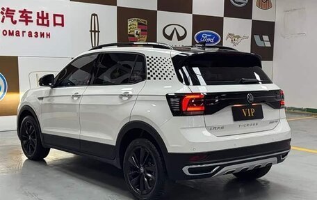 Volkswagen T-Cross I, 2022 год, 1 600 000 рублей, 5 фотография