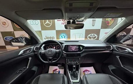 Volkswagen T-Cross I, 2022 год, 1 600 000 рублей, 16 фотография