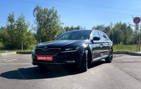 Skoda Superb III рестайлинг, 2018 год, 3 150 000 рублей, 1 фотография