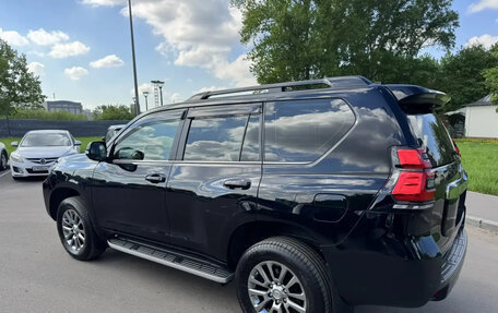 Toyota Land Cruiser Prado 150 рестайлинг 2, 2017 год, 4 400 000 рублей, 3 фотография