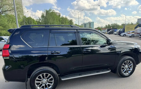Toyota Land Cruiser Prado 150 рестайлинг 2, 2017 год, 4 400 000 рублей, 4 фотография