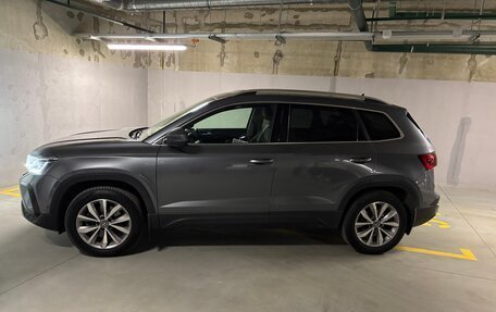 Volkswagen Taos, 2021 год, 2 650 000 рублей, 9 фотография