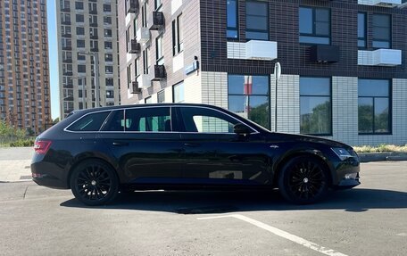 Skoda Superb III рестайлинг, 2018 год, 3 150 000 рублей, 4 фотография
