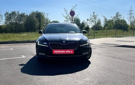 Skoda Superb III рестайлинг, 2018 год, 3 150 000 рублей, 2 фотография