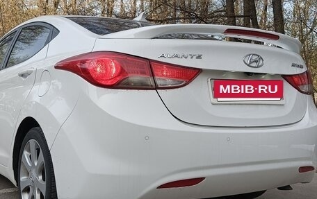 Hyundai Avante, 2012 год, 770 000 рублей, 2 фотография