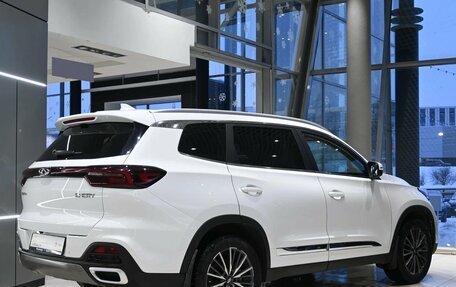 Chery Tiggo 8 I, 2023 год, 1 750 000 рублей, 5 фотография
