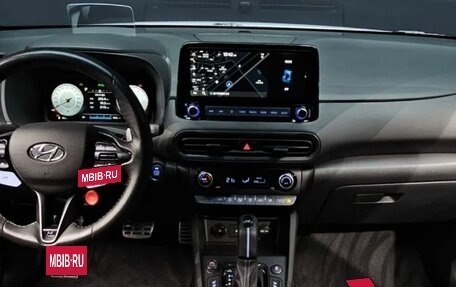 Hyundai Kona I, 2021 год, 2 150 000 рублей, 10 фотография