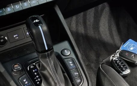 Hyundai Kona I, 2021 год, 2 150 000 рублей, 13 фотография