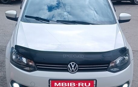 Volkswagen Polo VI (EU Market), 2012 год, 750 000 рублей, 1 фотография