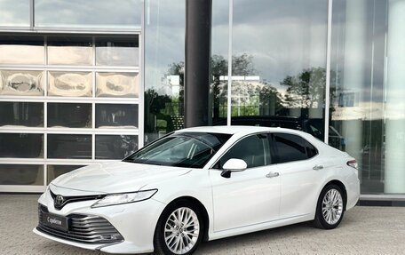 Toyota Camry, 2020 год, 3 300 000 рублей, 1 фотография