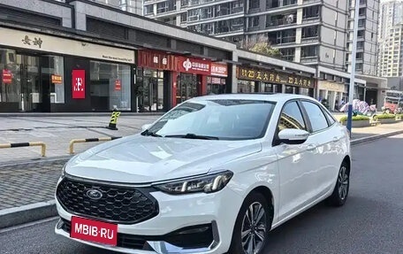 Ford Escort, 2021 год, 1 076 040 рублей, 1 фотография